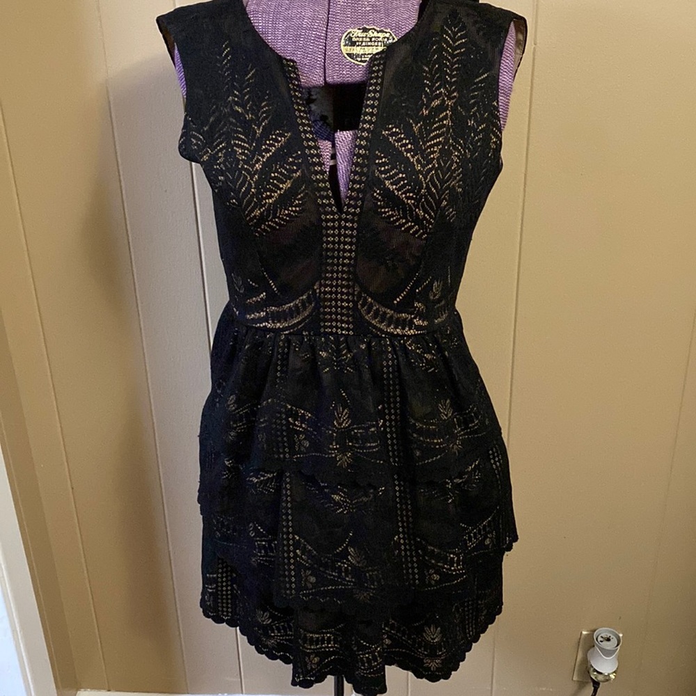 BCBG MAXAZRIA Black Lace Dress - 4